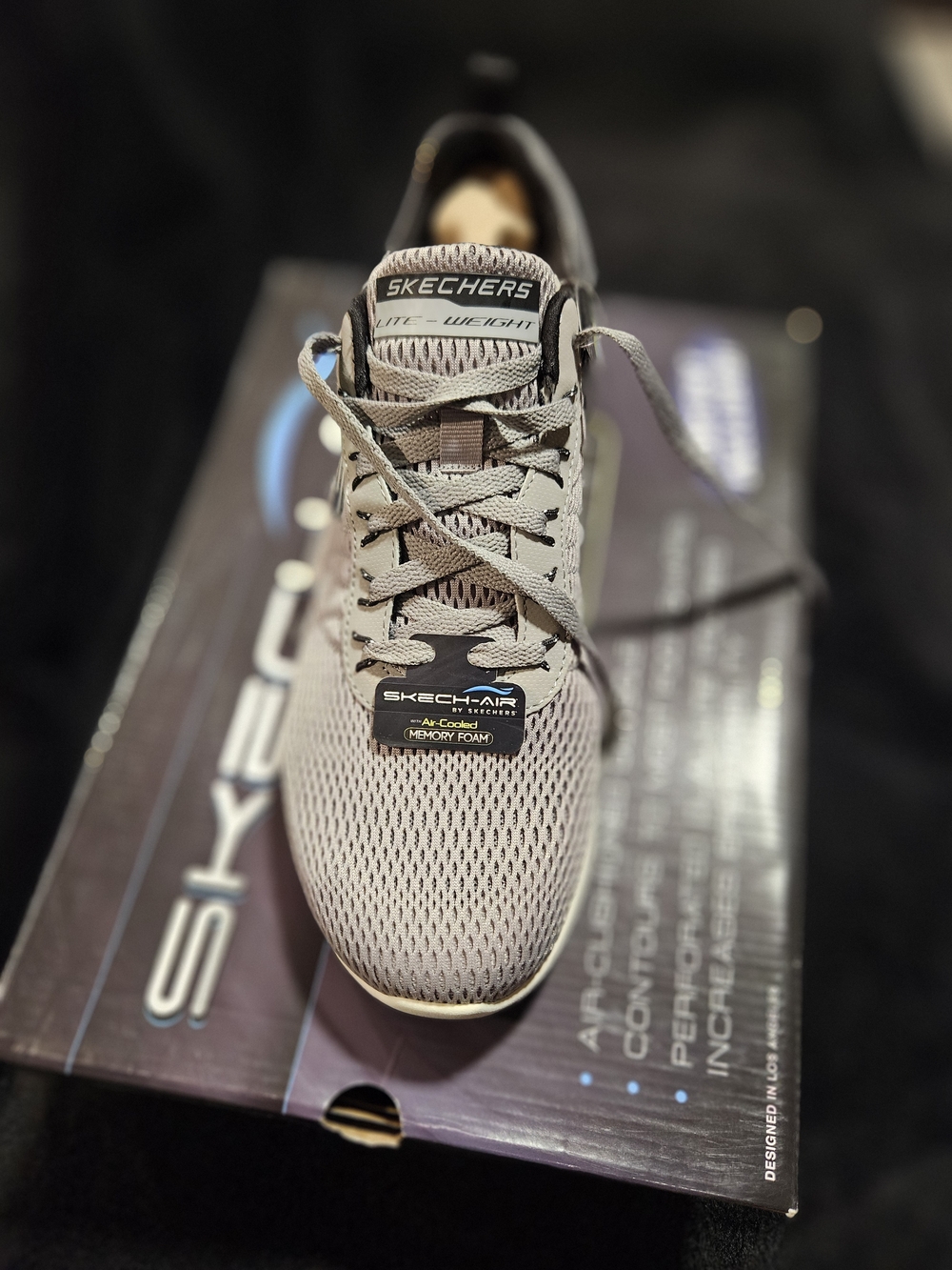 Skechers Skech-Air Lightweight Mesh Sneaker - Light Gray
